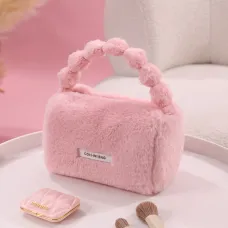 Peluş Makyaj Kozmetik Bakım Malzemesi Çantası ve Kürklü Seyahat Organizer Çanta Peluş Makyaj Kozmetik Bakım Malzemesi Çantası ve Kürklü Seyahat Organizer Çanta