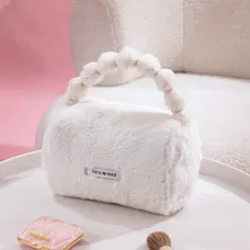 Peluş Makyaj Kozmetik Bakım Malzemesi Çantası ve Kürklü Seyahat Organizer Çanta Peluş Makyaj Kozmetik Bakım Malzemesi Çantası ve Kürklü Seyahat Organizer Çanta